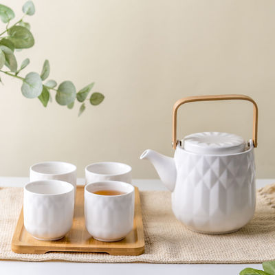 Sustainable Ceramic Type Porcelain Tea Set Of 6 Japanese White Tea Cups With Gift Box