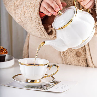 Luxury Tea Set Gold Ceramic Tea Pot and Tea Cup Set for Afternoon Coffee