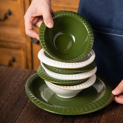 Custom Porcelain Ceramic Dinnerware Set for Home Tableware in Europe Design Style