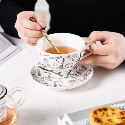Sustainable Ceramic Tea Set Porcelain Teapot And Cup With Infuser Strainer