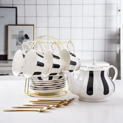 Porcelain Tea Set For Ramadan Gift Sustainable Tea Cup Teapot Saucers And Plates Gold rimmed cups
