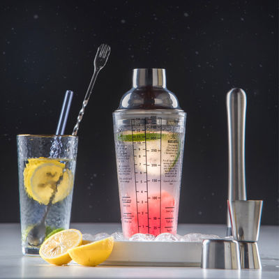 Production Shaker Glass Cocktail Shaker Bottle With Stainless Steel Lid And Degree Scale