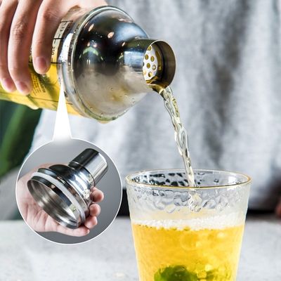 Production Shaker Glass Cocktail Shaker Bottle With Stainless Steel Lid And Degree Scale
