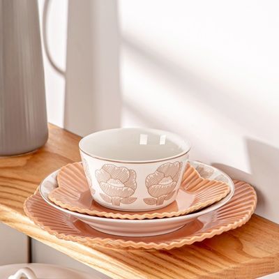 Porcelain Ceramic Type 2023 Christmas Decorations Dinnerware Set With Plant Pattern