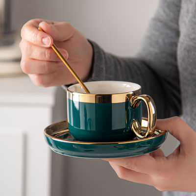 Luxurious Gold Rim Ceramic Tableware Set For Christmas Elegant Tea Cup And Coffee Mug