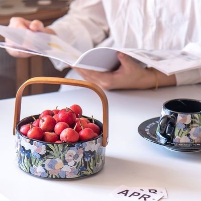 Technique Under Glazed Ceramic Fruit Basket For Holding Food And Vegetables