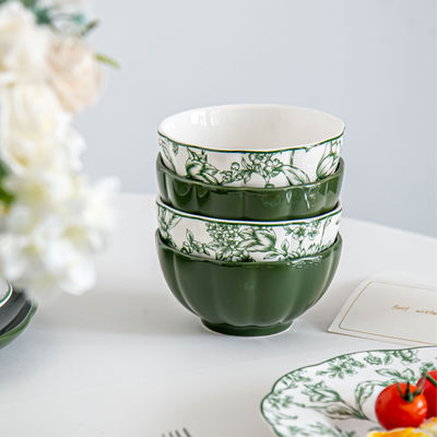 Restaurant Occasion Luxurious Green Ceramic Dinner Set With Flower Design