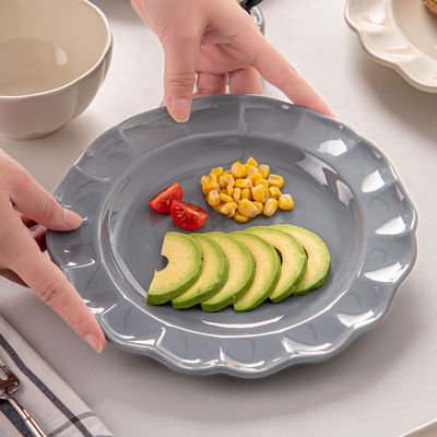 Flower Shape Ceramic Dinnerware Collection For Sustainable Restaurant Dining