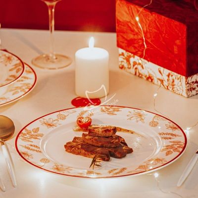 Business Gifts Dinnerware Sets 2023 Christmas Year Gift Items With Porcelain Material