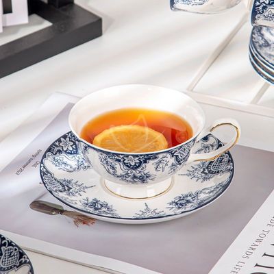 Stunning Blue And White Porcelain Tea Cup And Saucers 200ml Volume For Business Gifts