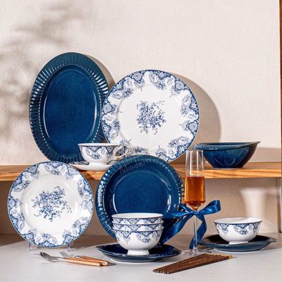 Stunning Blue And White Porcelain Tea Cup And Saucers 200ml Volume For Business Gifts