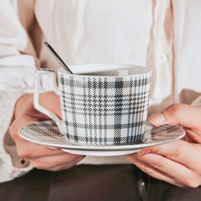 Party Occasion Ceramic Porcelain Tea Cup And Saucer Set With Spoon In European Style