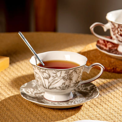 Red Ceramic Cup Saucer Set 200ml For Hot Drinks At Party Occasions