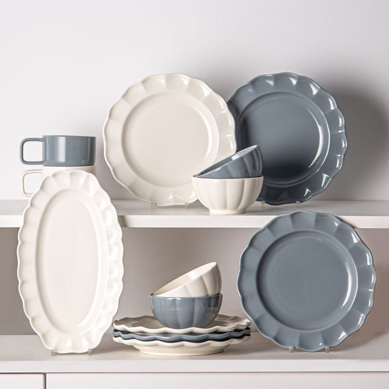 Solid Color Dinnerware Set Nordic Style Ceramic Plates And Bowls With Sunflower Shape
